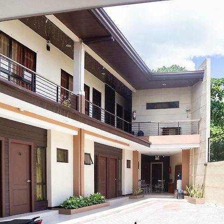 Oyo 153 Espacio De Clarita Hometel Davao Exterior photo